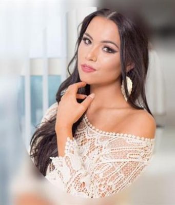 Beauty Talks with Deborah van Hemert Miss Earth Netherlands 2016 Finalist